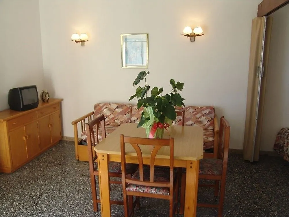Hotel Estudios Zeus Aries Salou