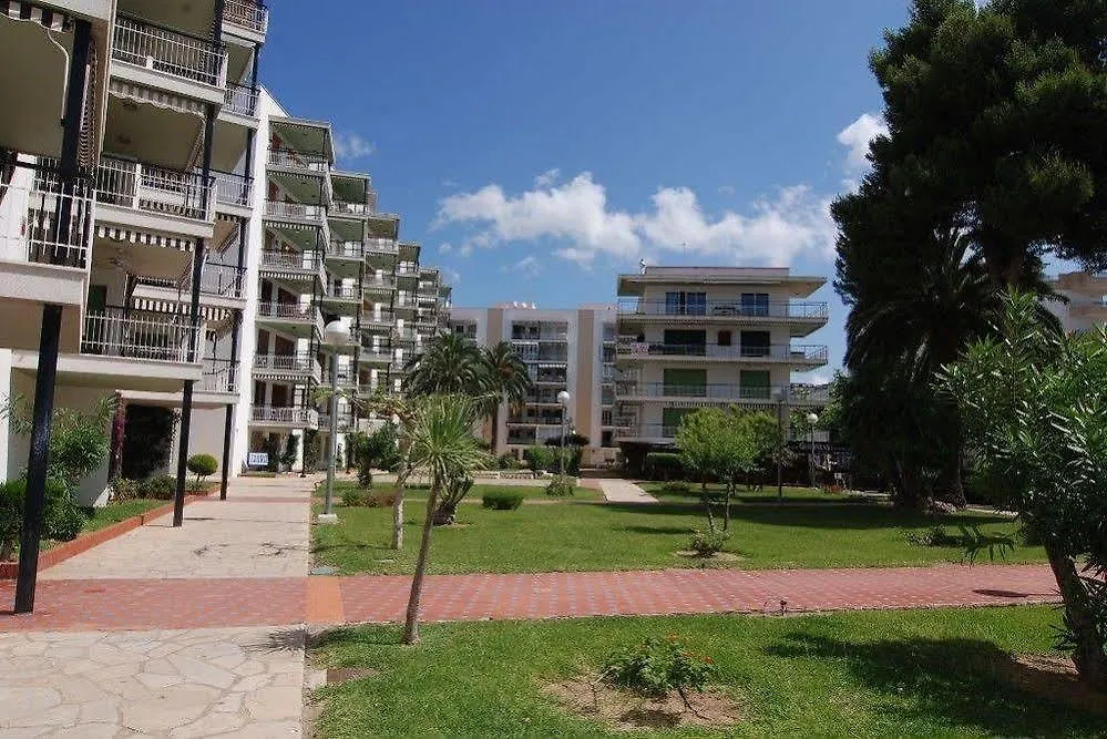 Estudios Zeus Aries Hotel Salou 0*,  Spain